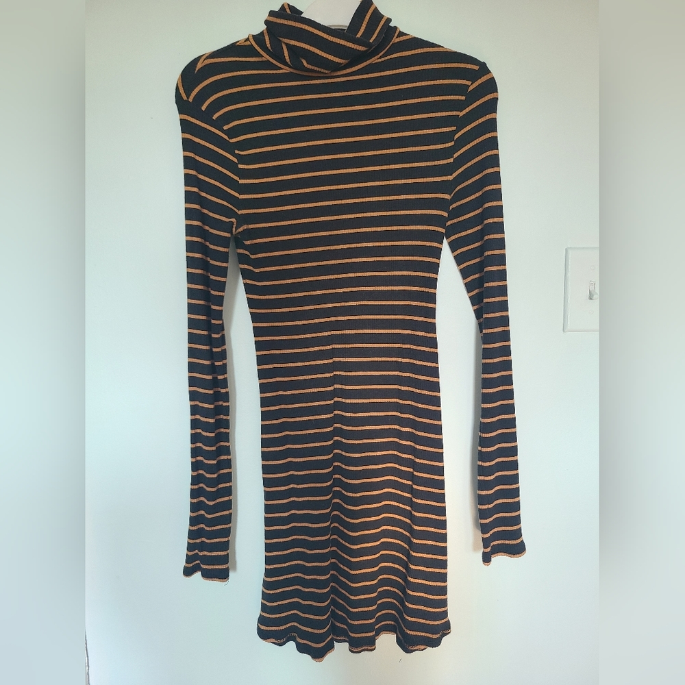 ⚡️SOLD⚡️Stripped Long Sleeve Dress